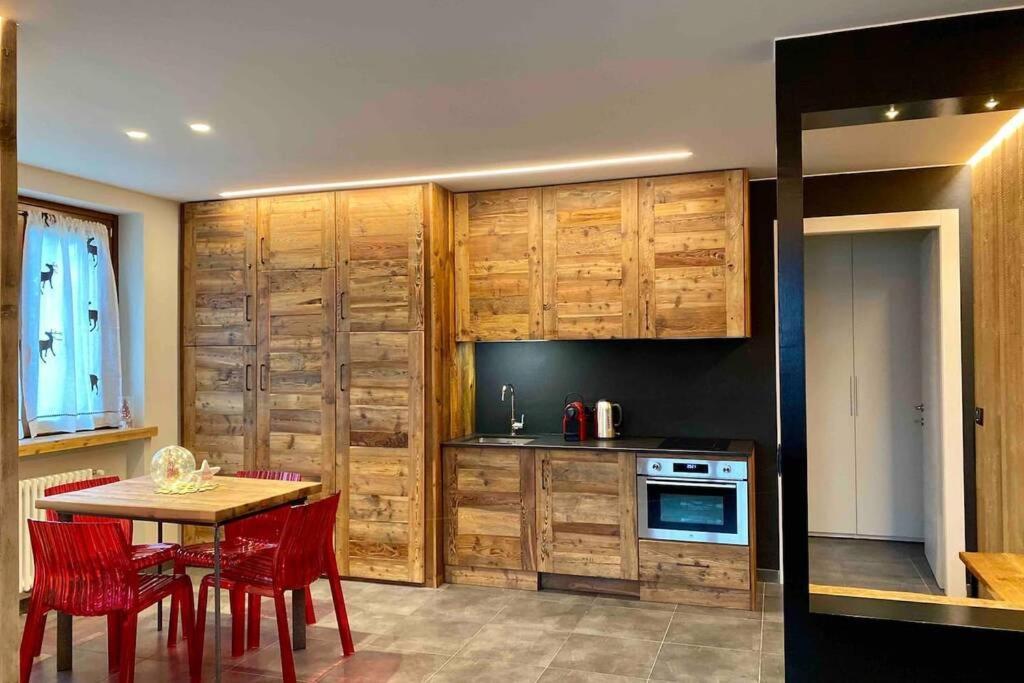 אאוסטה La Petite Maison D'Erika מראה חיצוני תמונה